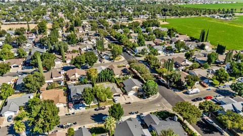 View/Area - 552 Westfield Pl, Patterson, CA 95363 photo 5 of 6