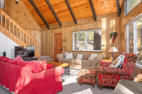 Living - 567 Marilyn Way, Arnold, CA 95223 photo 5 of 5