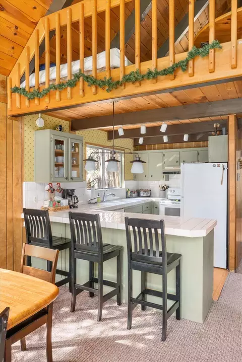 Kitchen - 567 Marilyn Way, Arnold, CA 95223 photo 2 of 2