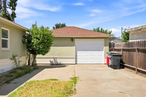 Exterior - 2014 Lydia St, Escalon, CA 95320 photo 4 of 9