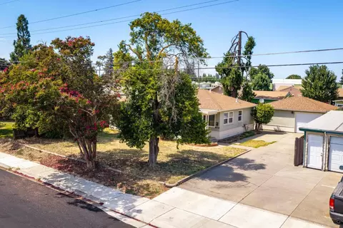 View/Area - 2014 Lydia St, Escalon, CA 95320 photo 2 of 4
