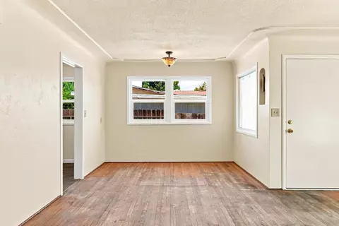 Living - 2014 Lydia St, Escalon, CA 95320 photo 3 of 3