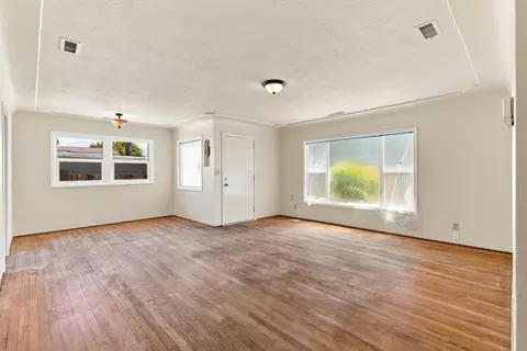 Living - 2014 Lydia St, Escalon, CA 95320 photo 1 of 3