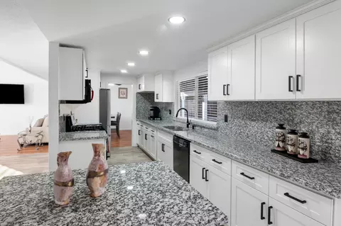 Kitchen - 1412 Oakridge Ct, Modesto, CA 95351 photo 1 of 6