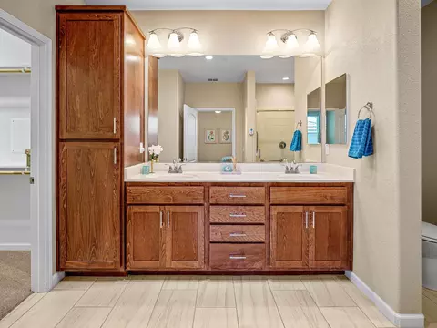 Bath - 1415 Cypress Ln, Placerville, CA 95667 photo 2 of 3