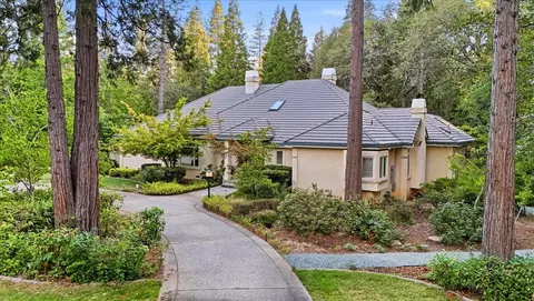 13195 Woodstock Dr, Nevada City, CA 95959