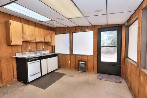 Kitchen - 430 Delano St, Elverta, CA 95626 photo 6 of 6
