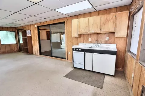 Kitchen - 430 Delano St, Elverta, CA 95626 photo 5 of 6