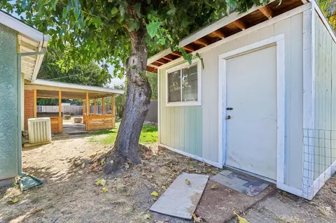 Exterior - 6241 Gena Ct, Carmichael, CA 95608 photo 4 of 10