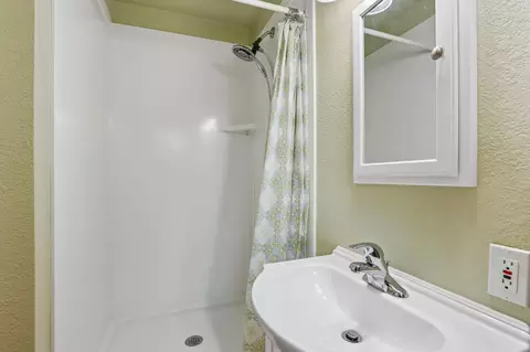 Bath - 6241 Gena Ct, Carmichael, CA 95608 photo 5 of 5