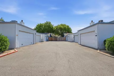 Exterior - 2632 Parkway, Ceres, CA 95307 photo 6 of 7