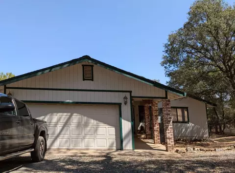 11011 Chances R Rd, Penn Valley, CA 95946