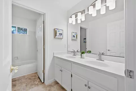 Bath - 2609 Pepperdine Pl, Davis, CA 95618 photo 4 of 7