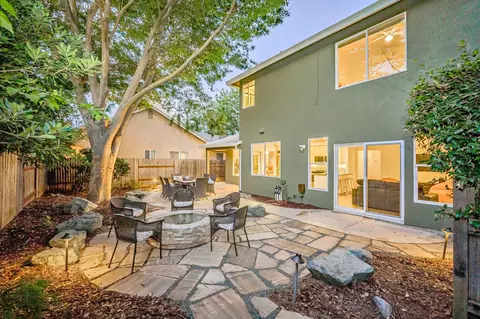 Exterior - 2609 Pepperdine Pl, Davis, CA 95618 photo 4 of 17