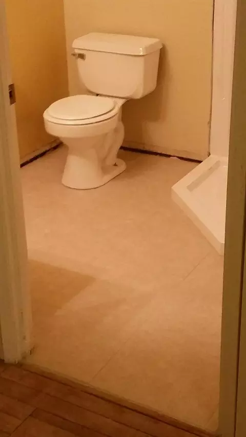 Bath - 148 Frances Ave, Modesto, CA 95354 photo 2 of 2