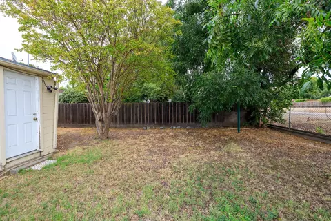 Exterior - 148 Frances Ave, Modesto, CA 95354 photo 10 of 11