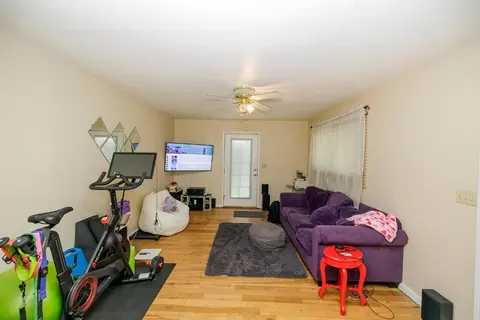 Living - 148 Frances Ave, Modesto, CA 95354 photo 1 of 1