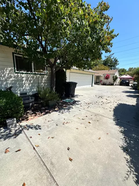 Exterior - 148 Frances Ave, Modesto, CA 95354 photo 7 of 12