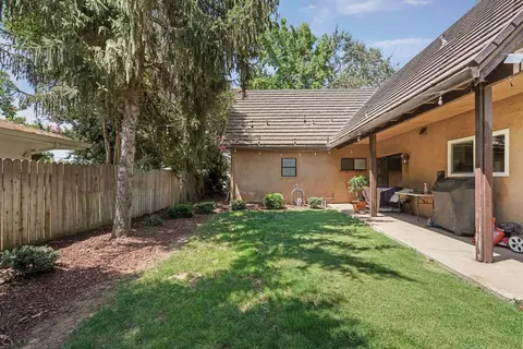 Exterior - 18010 Foreman Ct, Linden, CA 95236 photo 6 of 8