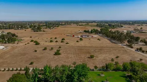 9833 La Clair, Wilton, CA 95693 photo 12