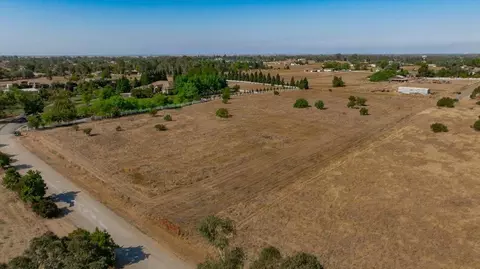 9833 La Clair, Wilton, CA 95693 photo 6