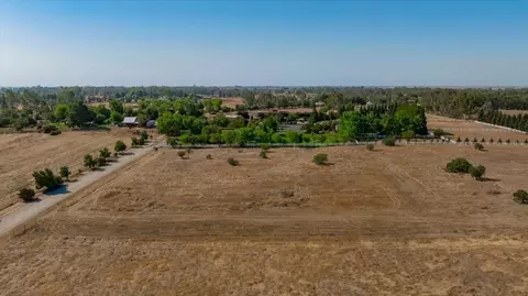 9833 La Clair, Wilton, CA 95693 photo 5