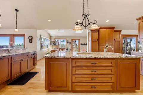 Kitchen - 14680 Wolf Rd, Grass Valley, CA 95949 photo 1 of 8