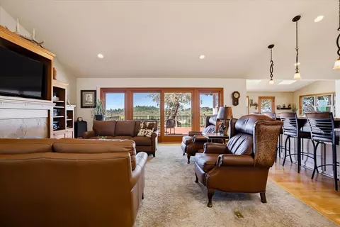 Living - 14680 Wolf Rd, Grass Valley, CA 95949 photo 6 of 7