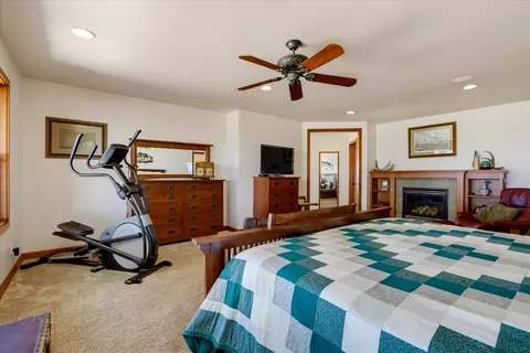 Bedroom - 14680 Wolf Rd, Grass Valley, CA 95949 photo 12 of 12