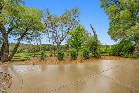 Exterior - 14680 Wolf Rd, Grass Valley, CA 95949 photo 16 of 32