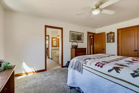 Bedroom - 14680 Wolf Rd, Grass Valley, CA 95949 photo 3 of 12