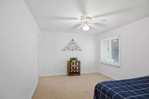 Bedroom - 3221 Lakeshore Ct, Modesto, CA 95355 photo 4 of 5