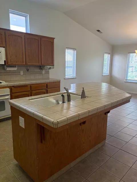 Kitchen - 3403 Todd St, Madera, CA 93637 photo 1 of 7