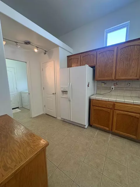 Kitchen - 3403 Todd St, Madera, CA 93637 photo 5 of 7