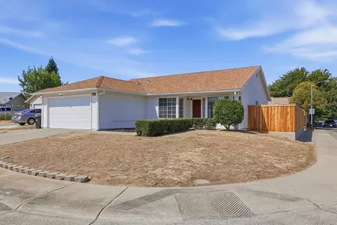 8300 Elkpoint Ct, Sacramento, CA 95828