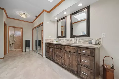 Bath - 13090 Trent Way, Jackson, CA 95642 photo 4 of 7