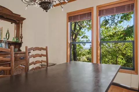 Dining - 13090 Trent Way, Jackson, CA 95642 photo 2 of 4