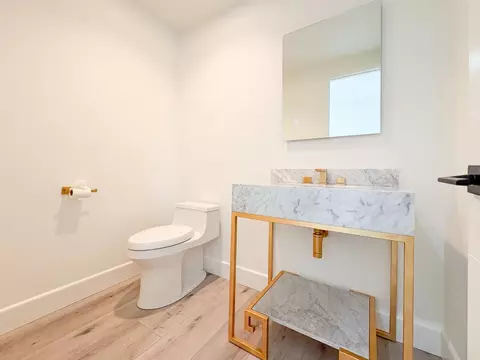 Bath - 3769 Mountainview Dr, Loomis, CA 95650 photo 1 of 7