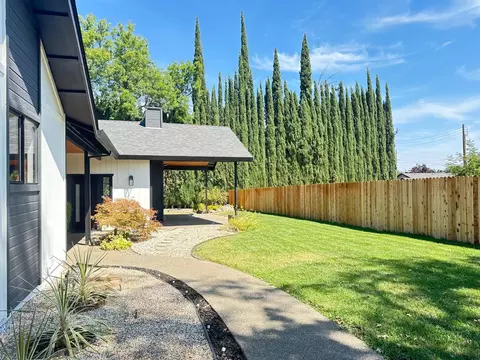 7561 Orange Dr, Citrus Heights, CA 95610