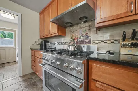 Kitchen - 21641 Allan Rd, Volcano, CA 95689 photo 4 of 7