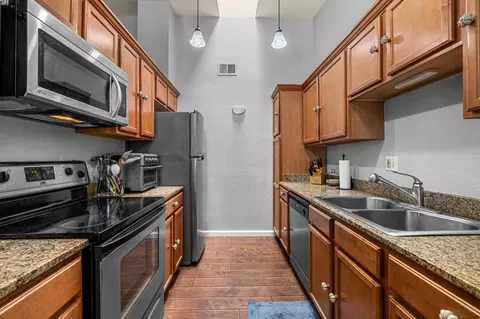 Kitchen - 7131 Stella Ln #32, Carmichael, CA 95608 photo 1 of 3