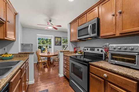Kitchen - 7131 Stella Ln #32, Carmichael, CA 95608 photo 3 of 3