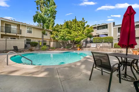 Exterior - 7131 Stella Ln #32, Carmichael, CA 95608 photo 5 of 11