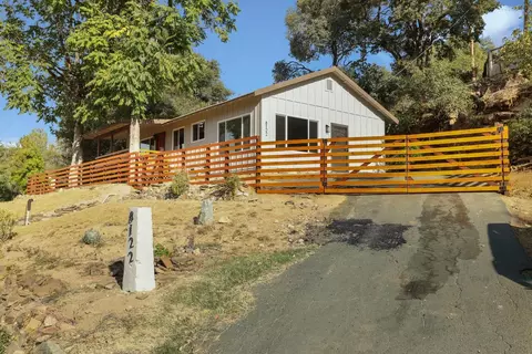 8122 Main St, Mokelumne Hill, CA 95245