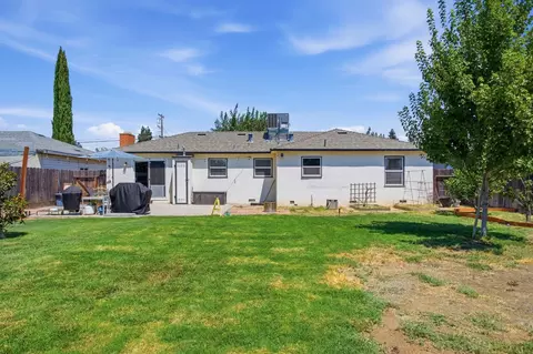 Exterior - 1020 Alpha Rd, Turlock, CA 95380 photo 5 of 5