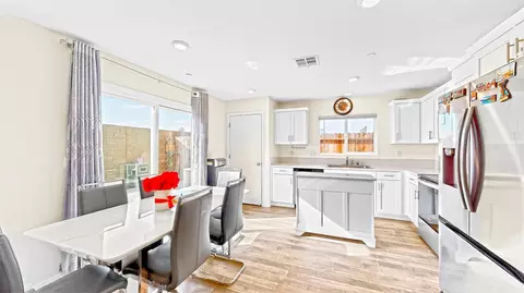 Kitchen - 6421 Maple Leaf Ln, Riverbank, CA 95367 photo 1 of 2