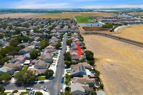View/Area - 921 Kennedy Pl, Tracy, CA 95377 photo 13 of 13