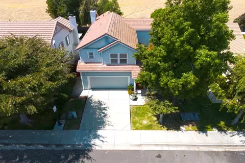 View/Area - 921 Kennedy Pl, Tracy, CA 95377 photo 1 of 13