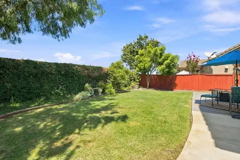 Exterior - 921 Kennedy Pl, Tracy, CA 95377 photo 5 of 8