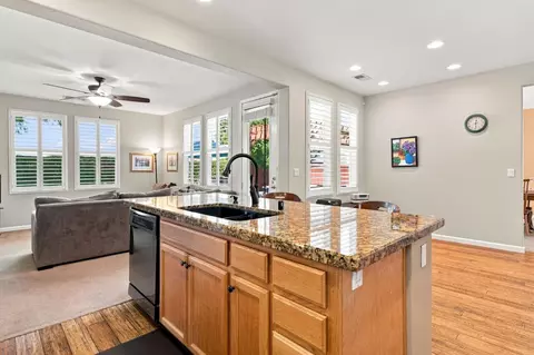 Kitchen - 921 Kennedy Pl, Tracy, CA 95377 photo 5 of 9